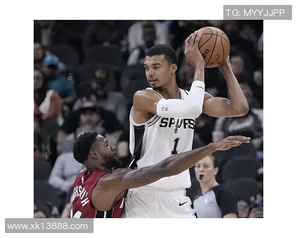 马刺以3-0横扫雷霆彻底打破其不可战胜的神话