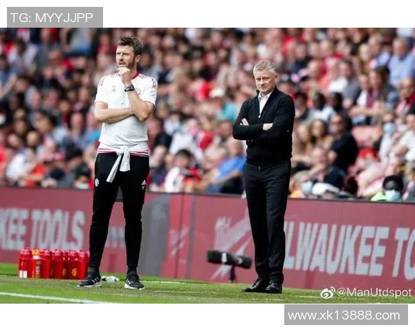 曼联高层今日与索尔斯克亚及卡里克进行重要面谈分析球队未来发展方向 曼联高层今日与索尔斯克亚及卡里克进行重要面谈分析球队未来发展方向