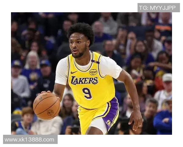 全明星投票中冷门球员崭露头角布朗尼库明加与獭兔各获票数揭秘 全明星投票中冷门球员崭露头角布朗尼库明加与獭兔各获票数揭秘